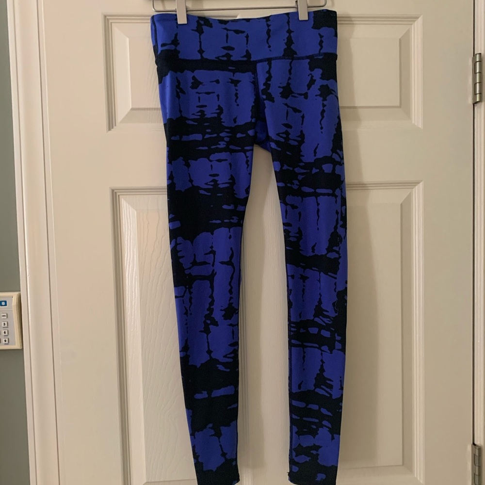 ALO leggings